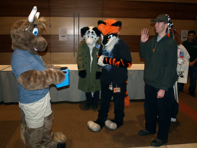 Rick 'Cow' Lauterbach greeting Orvan